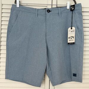 NWT Billabong Crossfire Submersibles Shorts Mid Length Size 36